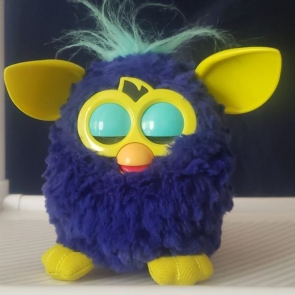 2012 Furby - Picture 7 of 16